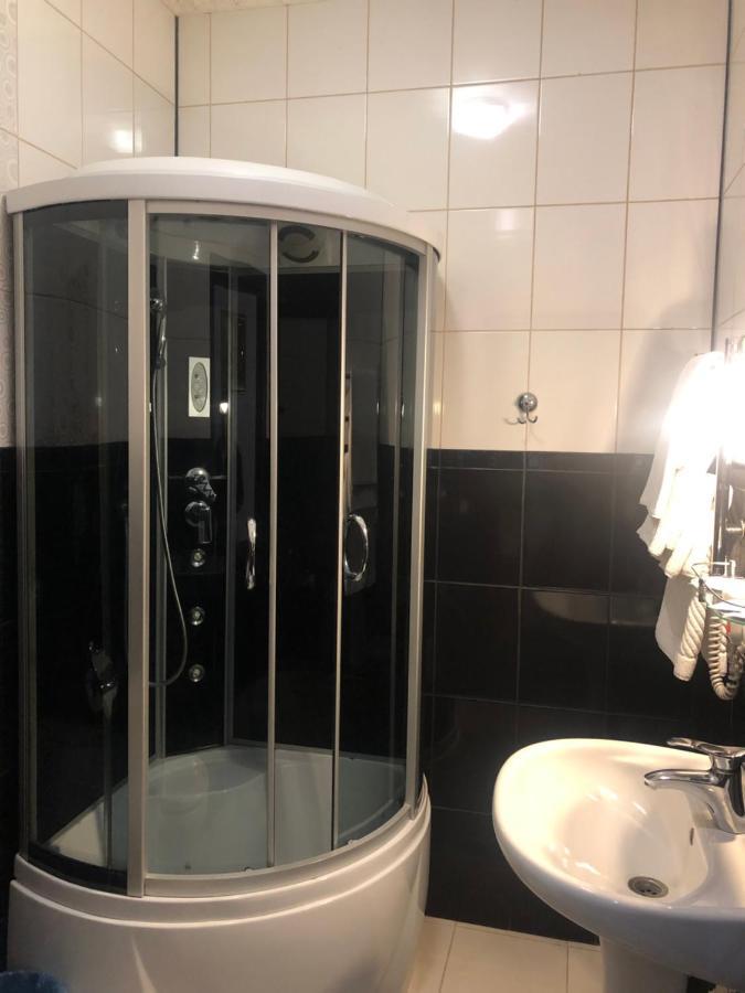Hotel Т2 Kiev Exteriör bild
