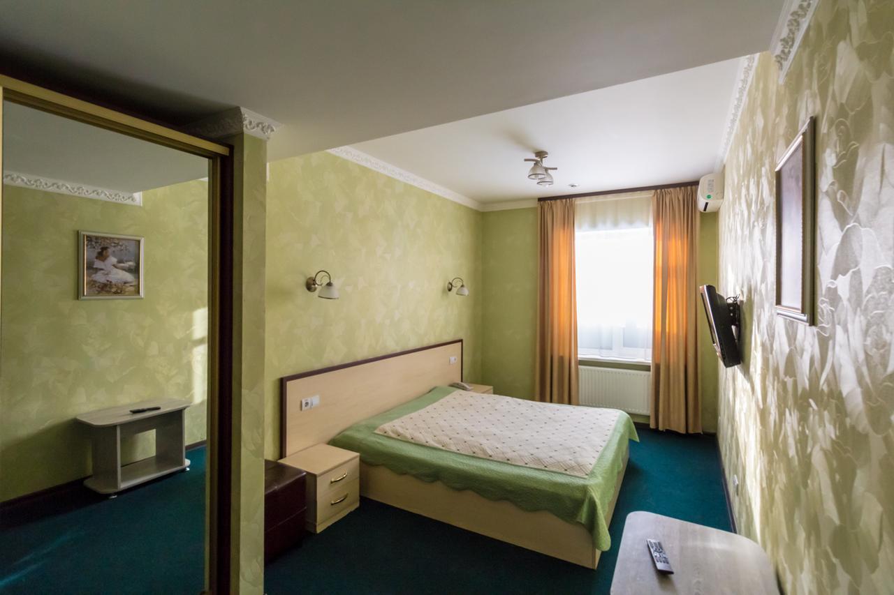 Hotel Т2 Kiev Exteriör bild